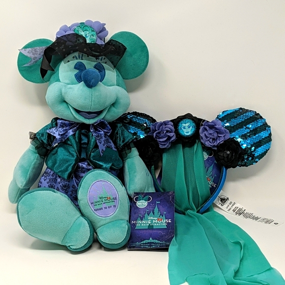 minnie mouse haunted mansion plush